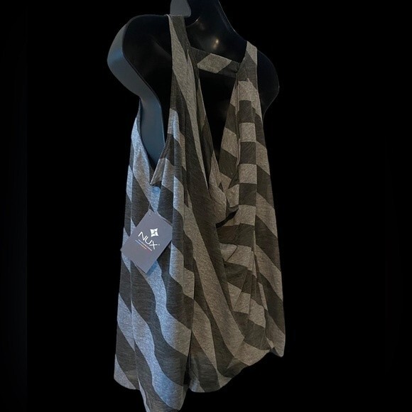 NUX Exhale Tank grey stripe yoga tank shirt low drape back keyhole size L. NWT - Picture 1 of 6